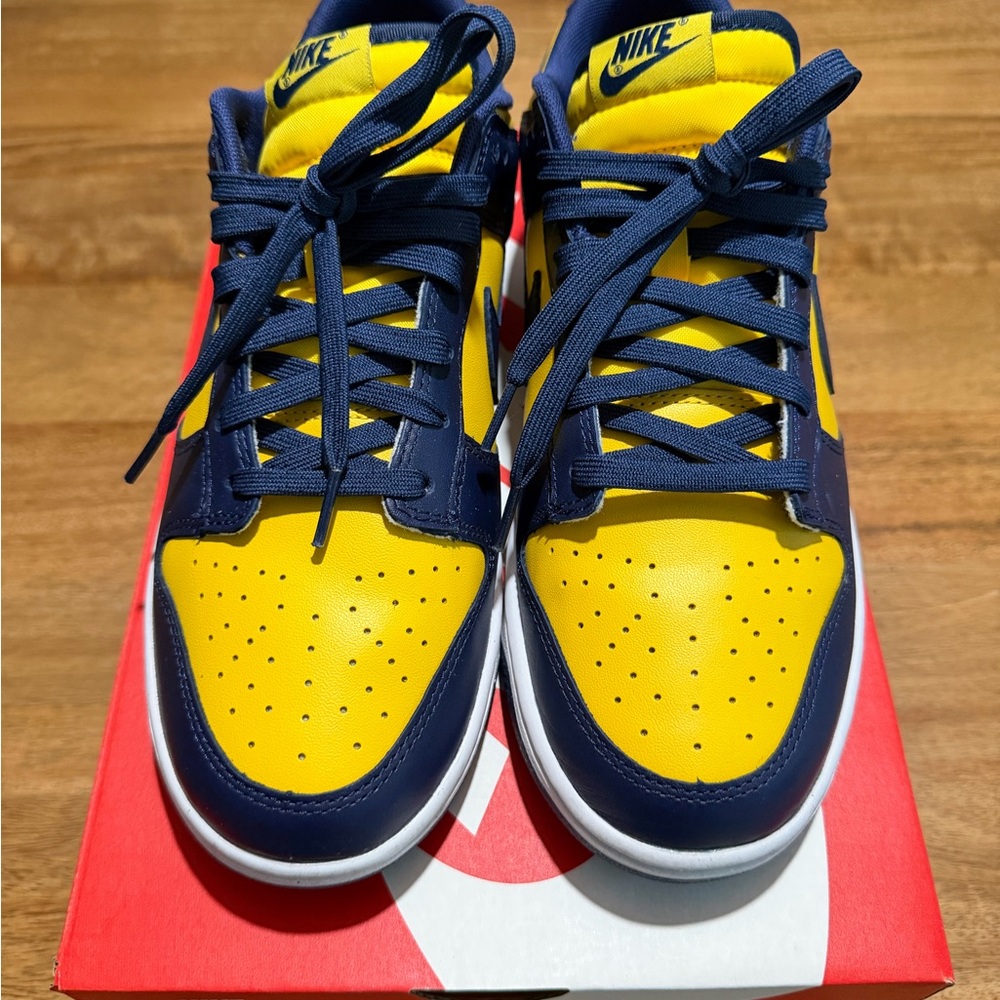 Nike Dunk Low - Michigan 〽️